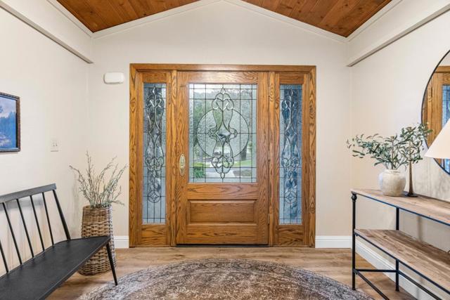 6915 Redwood Retreat Road, Gilroy CA: https://media.crmls.org/mediaz/efef6262-5797-4953-8212-dd07fa0f2919.jpg