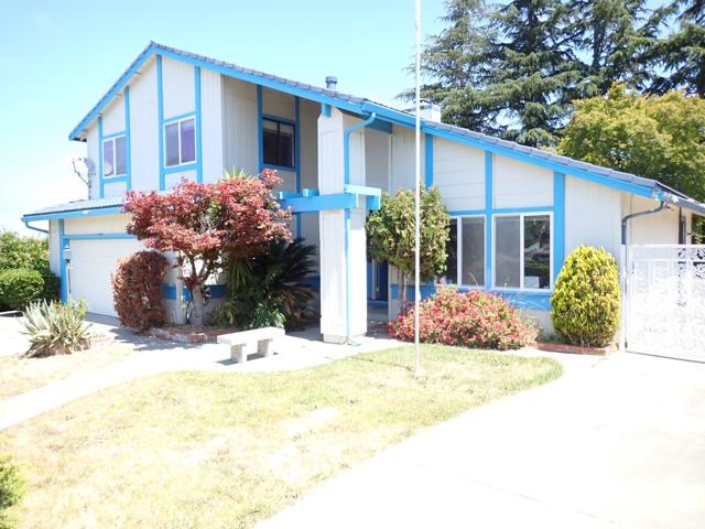 1955 Redwood Road, Hercules CA: https://media.crmls.org/mediaz/eff19ff8-ee23-40c5-953d-9165327e2688.jpg