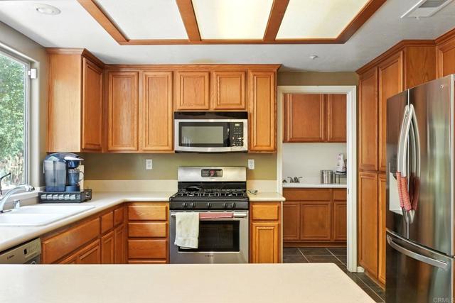 Detail Gallery Image 15 of 38 For 23502 Bassett Way, Ramona,  CA 92065 - 4 Beds | 2 Baths