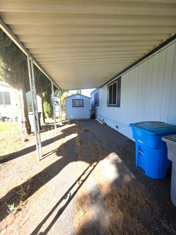 170 Sunset Circle, Vacaville CA: https://media.crmls.org/mediaz/eff1fe6a-cb2c-4878-888c-8b2849a29a07.jpg
