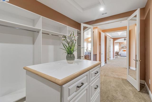 548 Wycombe Ct, San Ramon CA: https://media.crmls.org/mediaz/eff20630-ef1b-4698-b754-0a20a8b9c48e.jpg