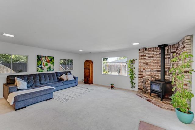 2529 Orchard Street, Soquel CA: https://media.crmls.org/mediaz/eff2a391-07a0-4565-884f-5f84474e02c6.jpg