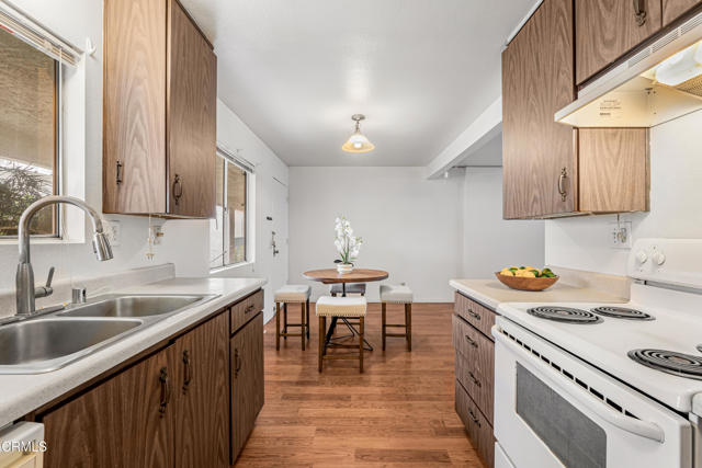 Detail Gallery Image 5 of 26 For 229 S Ventura Rd #105,  Port Hueneme,  CA 93041 - 1 Beds | 1 Baths