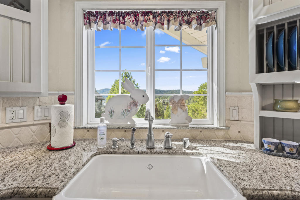 MLS #219132304DA image #33