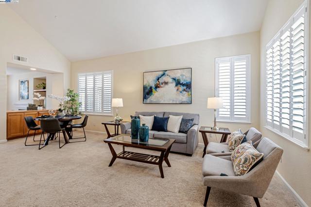 1657 Via Cortina, San Jose CA: https://media.crmls.org/mediaz/eff47f0c-f63e-47b7-8002-01509be30f71.jpg