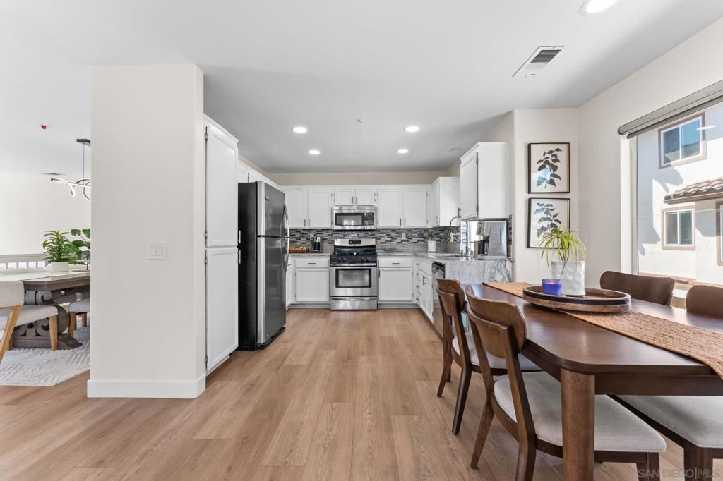 10386 Wateridge Circle - photo 14