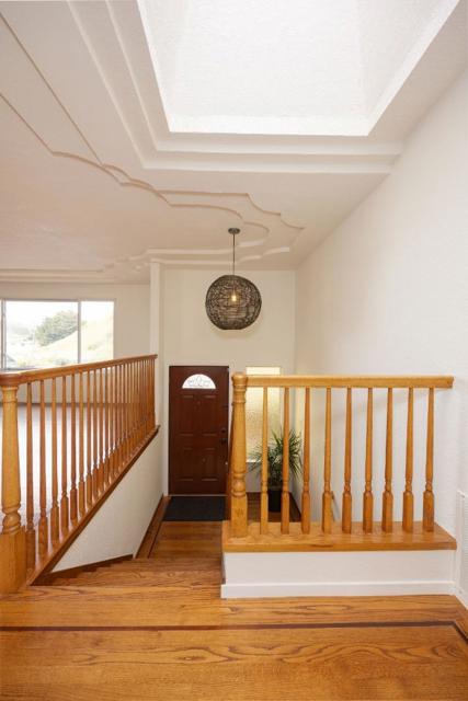 511 Buel Avenue, Pacifica CA: https://media.crmls.org/mediaz/eff7b766-318a-4478-bdab-f123bfbce484.jpg