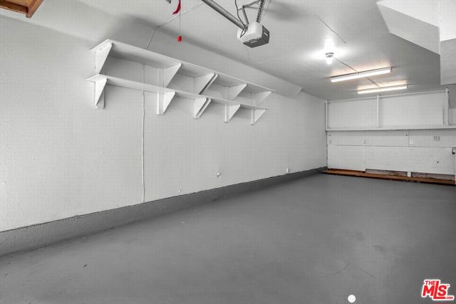 13340 Burbank Boulevard, Sherman Oaks CA: https://media.crmls.org/mediaz/eff7f089-3814-4fff-8278-6896d705778a.jpg