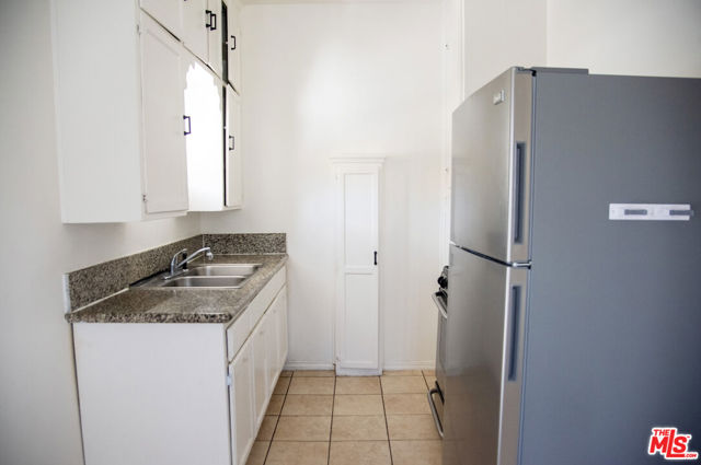 4264 Leimert Boulevard, Los Angeles CA: https://media.crmls.org/mediaz/eff8086d-252b-4fbc-86e4-451b7b2bc947.jpg