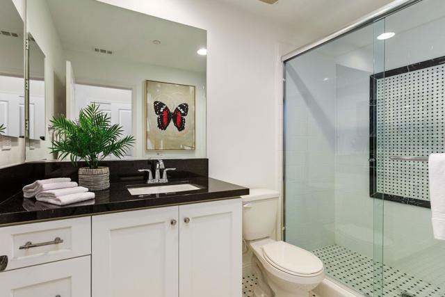 3507 FOUR PEAKS, Carlsbad CA: https://media.crmls.org/mediaz/eff8eb60-685f-4121-a345-5e607766e3ec.jpg