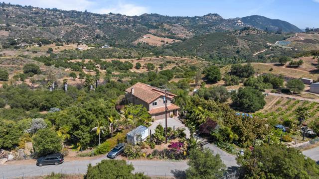Detail Gallery Image 1 of 1 For 979 Canyon Heights Rd, Fallbrook,  CA 92028 - 3 Beds | 2/1 Baths