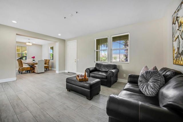 Image 6 of 39 For 37769 Thurne Street
