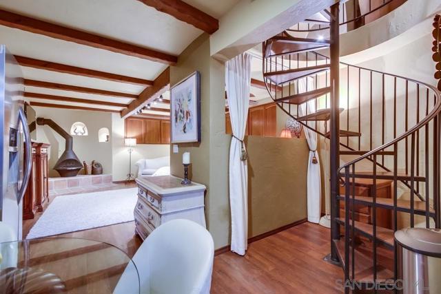 1935 Vista De La Montana, El Cajon CA: https://media.crmls.org/mediaz/eff9b294-20ca-40f7-9771-e0bf9e2ab971.jpg