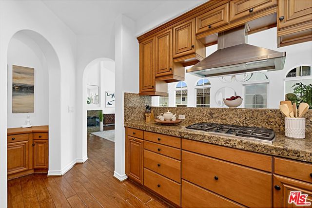 5935 Playa Vista Drive, 303 photo 7