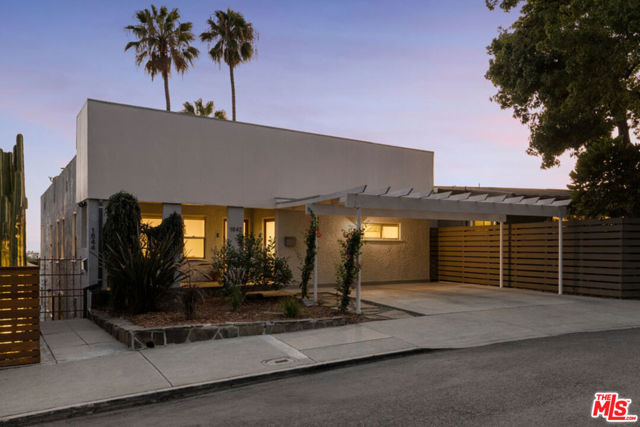 1642 Elevado Street photo 39