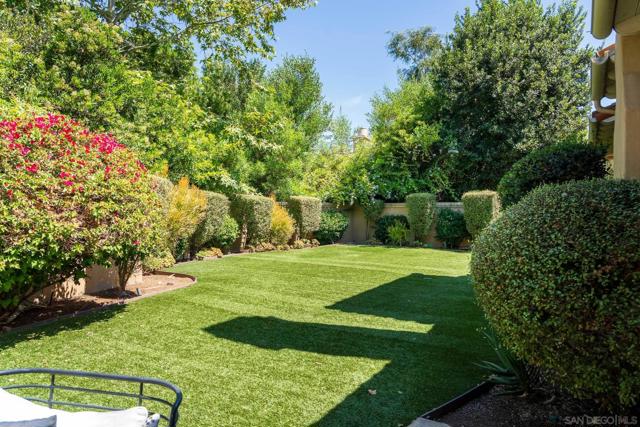 14522 Las Haciendas, San Diego CA: https://media.crmls.org/mediaz/effad5e0-4146-4398-830f-9be913e33897.jpg