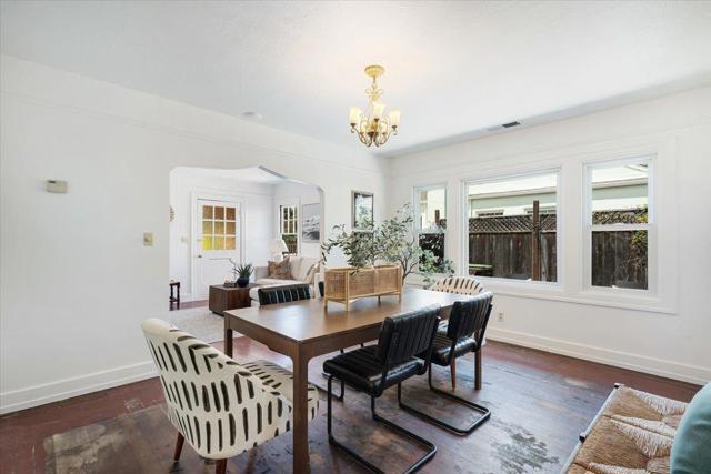 806 Seabright Avenue, Santa Cruz CA: https://media.crmls.org/mediaz/effada7d-ec74-495d-9968-de2a3b70aa36.jpg