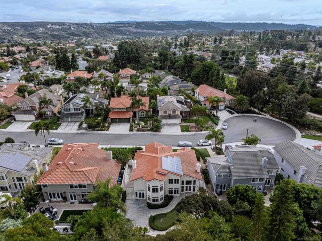 4436 Heritage Glen, San Diego CA: https://media.crmls.org/mediaz/effb2661-4839-4083-b1a0-d8fd27137e20.jpg