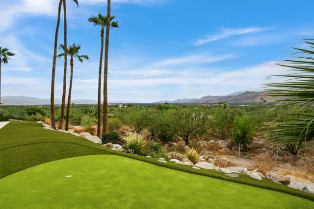 855 W Coronado Avenue, Palm Springs, CA 92262