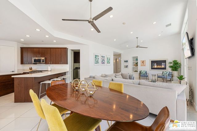 2461 N Junipero Avenue, Palm Springs, CA 92262
