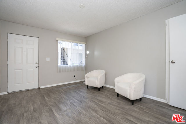 117 S Avenue 64, Los Angeles CA: https://media.crmls.org/mediaz/effcdaf6-d114-4e62-bd93-a41e4a1b9d70.jpg