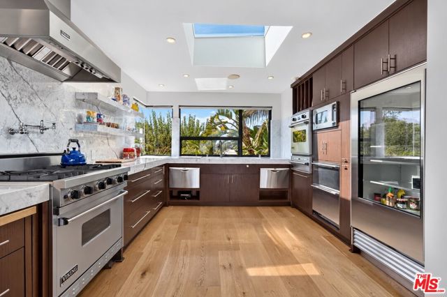 3 Bed Home for Sale in Los Angeles, California