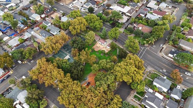 60 W South St, Tracy CA: https://media.crmls.org/mediaz/effe1ad0-dd3a-4e25-9e26-9fbca5e16484.jpg