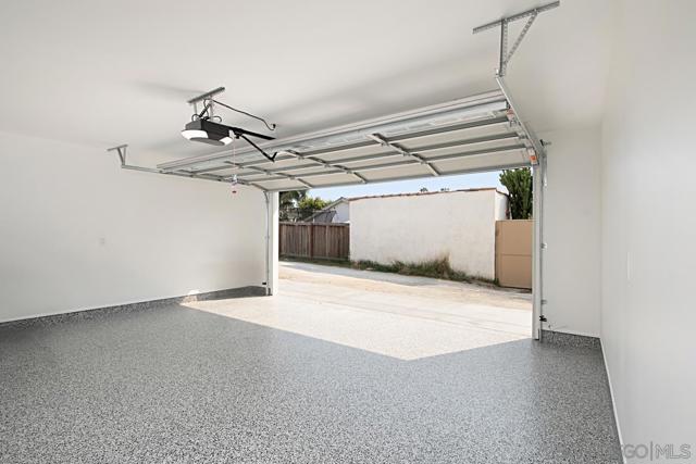 4625 Adair St, San Diego CA: https://media.crmls.org/mediaz/effe78e8-3937-41d7-8692-993139c47e57.jpg