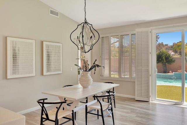 Detail Gallery Image 16 of 34 For 3325 Avenida Magoria, Escondido,  CA 92029 - 3 Beds | 2/1 Baths