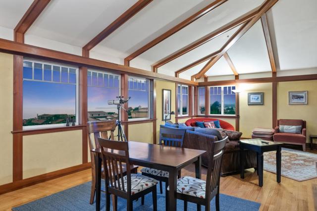 10 Maui Lane, Dillon Beach CA: https://media.crmls.org/mediaz/efff6310-c144-4a36-86cd-52b923c19aaf.jpg