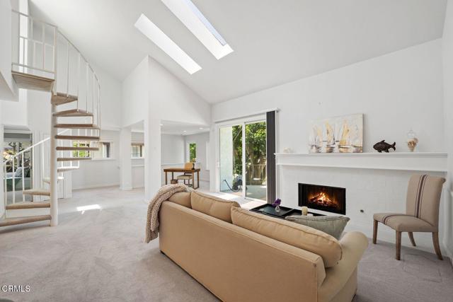 Detail Gallery Image 4 of 39 For 1941 Majorca Dr, Oxnard,  CA 93035 - 2 Beds | 2 Baths
