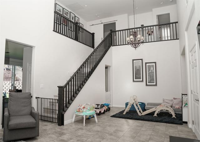 2361 Paseo Los Gatos, Chula Vista CA: https://media.crmls.org/mediaz/f00067ec-1803-4150-94ba-0629c1d58554.jpg