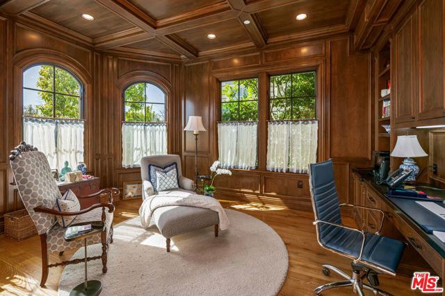 15291 Bestor Boulevard photo 5