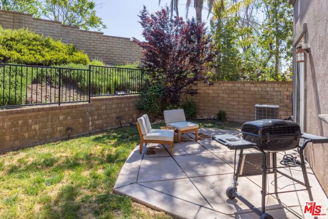 29266 Pilgrim Court, Valencia CA: https://media.crmls.org/mediaz/f0026cff-806d-4464-be01-6648680a948f.jpg