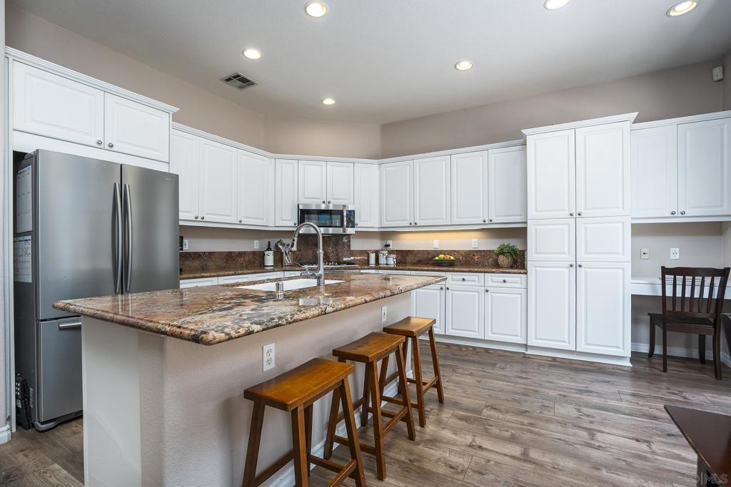5790 Mosswood Cove - photo 10