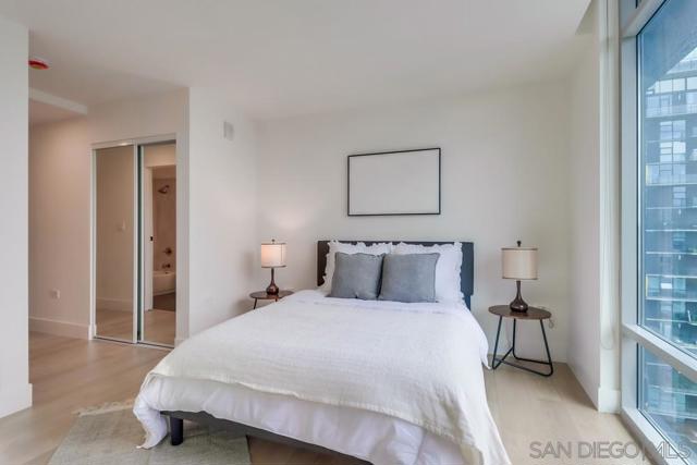 425 W W Beech St, San Diego CA: https://media.crmls.org/mediaz/f006278b-30e1-44a2-adfd-acdf0bbde937.jpg