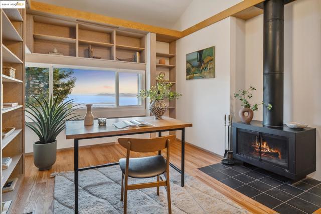 120 Hill Rd, Berkeley CA: https://media.crmls.org/mediaz/f0068ef4-1e08-4955-8c45-8efd13bb4c53.jpg