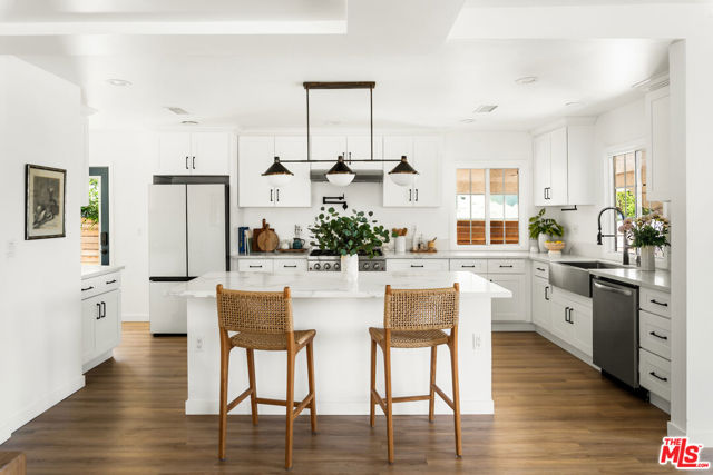 3627 W 64th Street, Los Angeles CA: https://media.crmls.org/mediaz/f006bf7e-7bd2-4c5a-9f3f-4006d05957ab.jpg