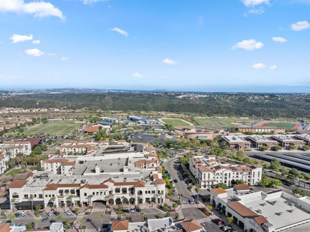 6102 Alida Row, San Diego CA: https://media.crmls.org/mediaz/f006d3c4-de83-40a4-b12c-e8e9ccde88f0.jpg