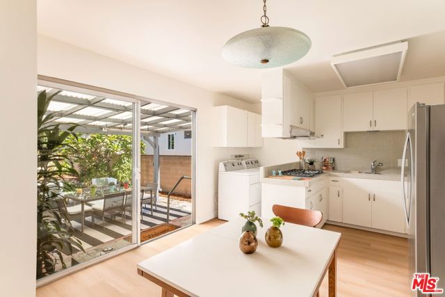 12315 Hammack Street, Culver City CA: https://media.crmls.org/mediaz/f0070bdd-735d-4efb-a46b-e76d0d5dd4c1.jpg