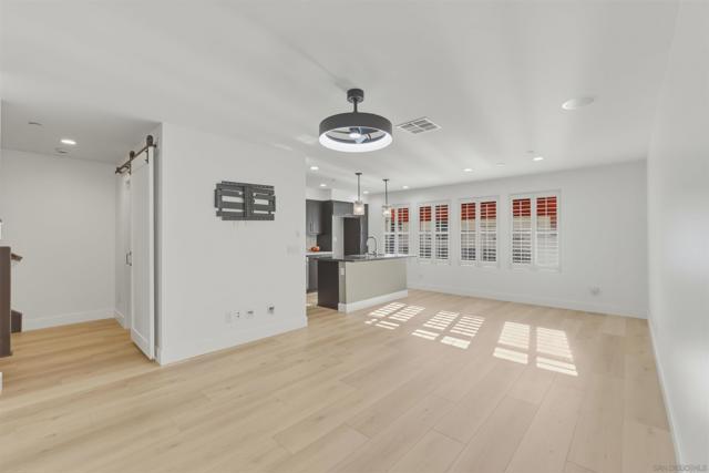 1634 Fairlead Avenue, Carlsbad CA: https://media.crmls.org/mediaz/f0073bbd-b481-4d16-a5db-9f129a6ed7df.jpg