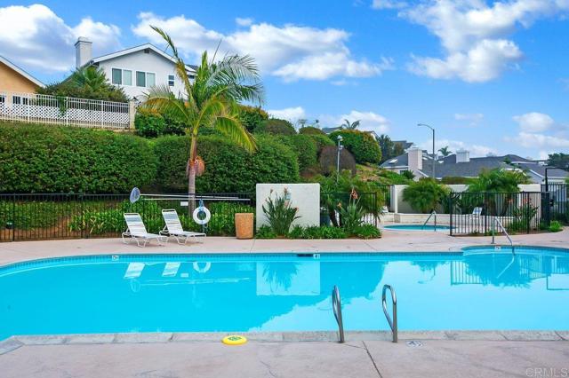 Detail Gallery Image 29 of 42 For 6866 Seaspray Ln, Carlsbad,  CA 92011 - 3 Beds | 2/1 Baths