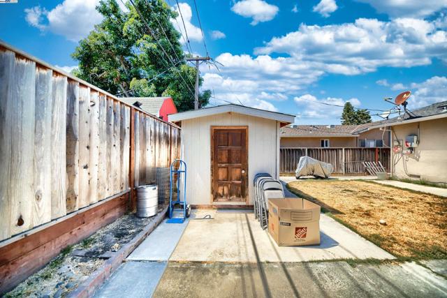 3382 Mount Wilson Dr, San Jose CA: https://media.crmls.org/mediaz/f007d5a2-d544-4564-91ac-76436f9ac96b.jpg