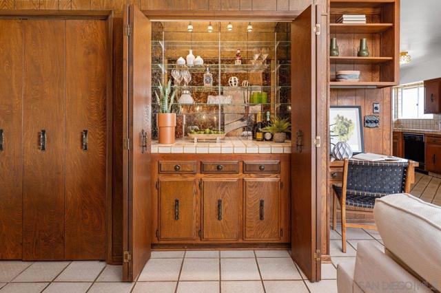 5504 Rutgers Road, La Jolla CA: https://media.crmls.org/mediaz/f008029e-f02e-4ae1-ac16-9c5e8dc2a19d.jpg