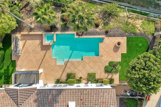 1664 Aryana Drive, Encinitas CA: https://media.crmls.org/mediaz/f0087ec5-47ca-400a-b976-2940ae4dcd0e.jpg