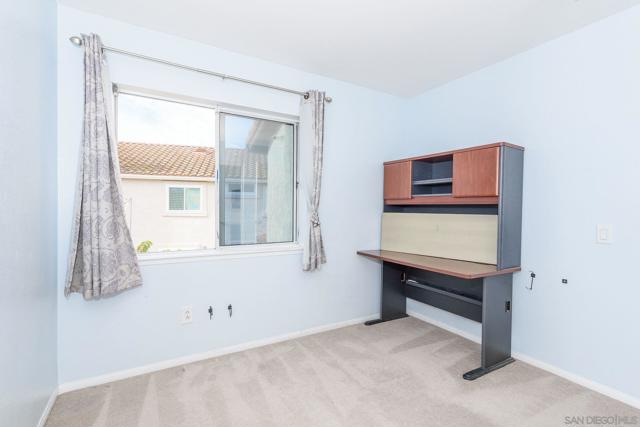 4515 Sculpture Court, Oceanside CA: https://media.crmls.org/mediaz/f00b1726-8888-4515-9444-f33da3e63815.jpg