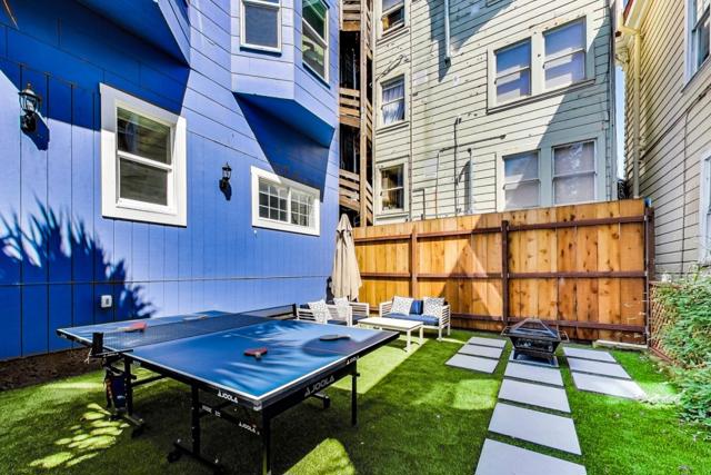 811 Oak Street, San Francisco CA: https://media.crmls.org/mediaz/f00b7e8f-7146-41fa-bc3d-4cf4bf6e381e.jpg