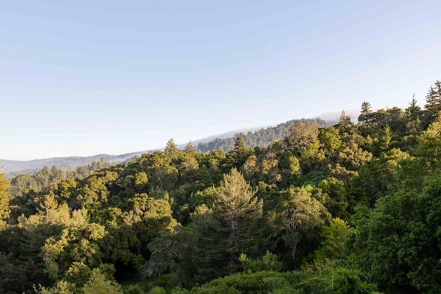 835 La Honda Road, Woodside CA: https://media.crmls.org/mediaz/f00bdfe3-3326-49a8-8ce6-b5100e72992a.jpg