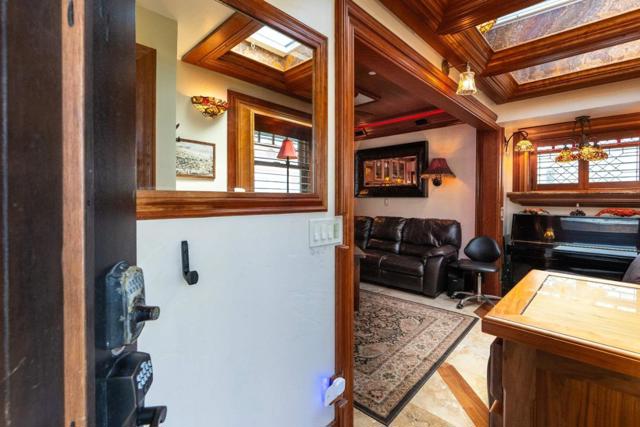 111 Lawn Way, Capitola CA: https://media.crmls.org/mediaz/f00c4670-b48c-4afa-9b5a-d3e6671320d1.jpg