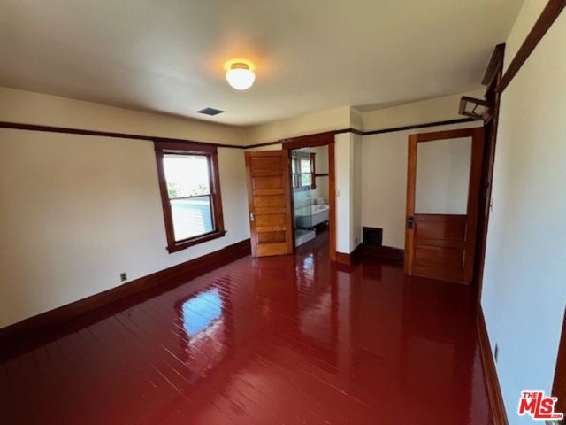 1340 Carroll Avenue, Los Angeles CA: https://media.crmls.org/mediaz/f00d10b7-c8aa-4ee9-8d3e-a7908e62671a.jpg